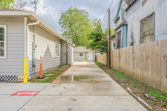 2116 Fulton Street 1, Houston, TX 77009