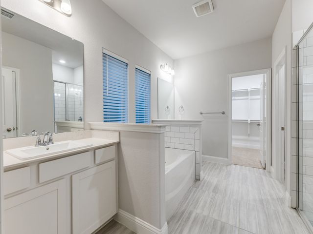 210 Spirehaven Drive, Fate, TX 75087