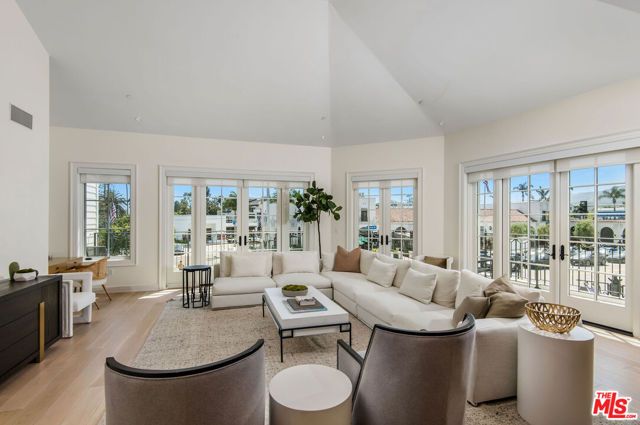 15225 Palisades Village Lane 206, Pacific Palisades (los Angeles), CA 90272