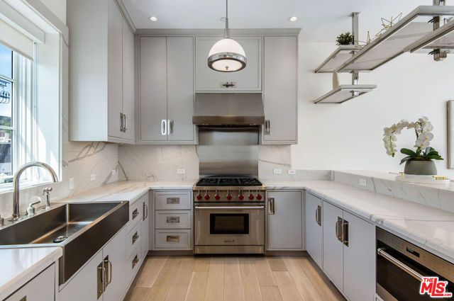 15225 Palisades Village Lane 206, Pacific Palisades (los Angeles), CA 90272