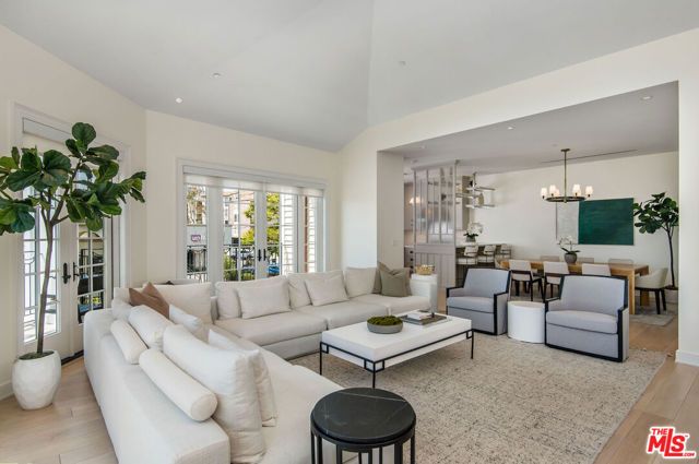 15225 Palisades Village Lane 206, Pacific Palisades (los Angeles), CA 90272
