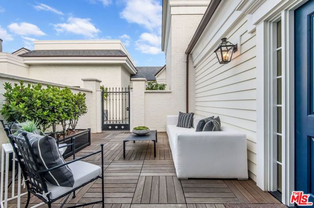 15225 Palisades Village Lane 206, Pacific Palisades (los Angeles), CA 90272