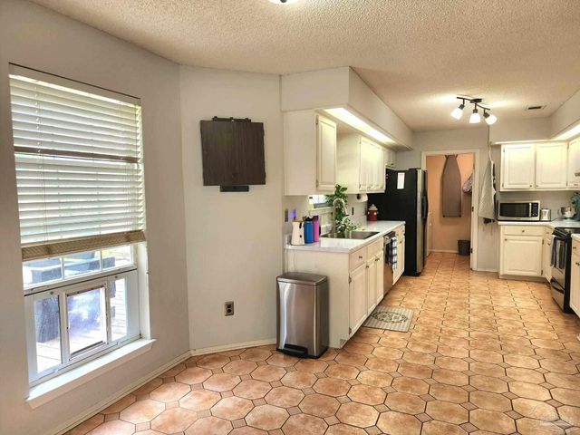 589 Bobwhite Pl, Pensacola, FL 32514