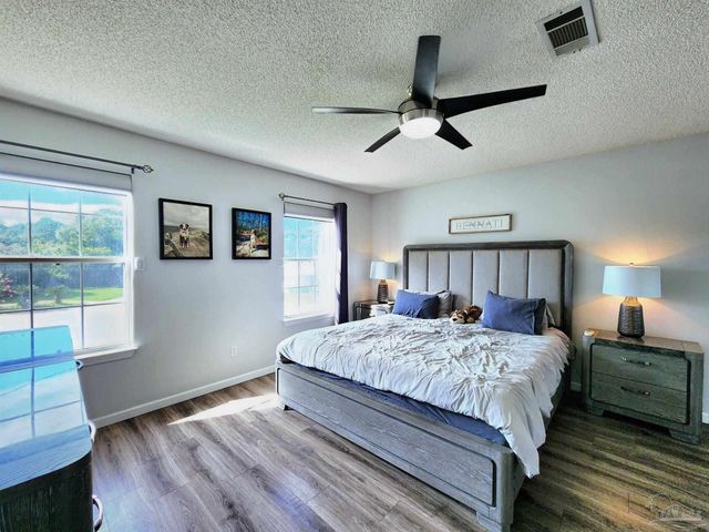 589 Bobwhite Pl, Pensacola, FL 32514