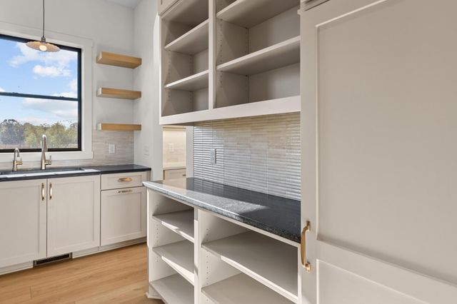 6231 County Road 11, Independence, MN 55359