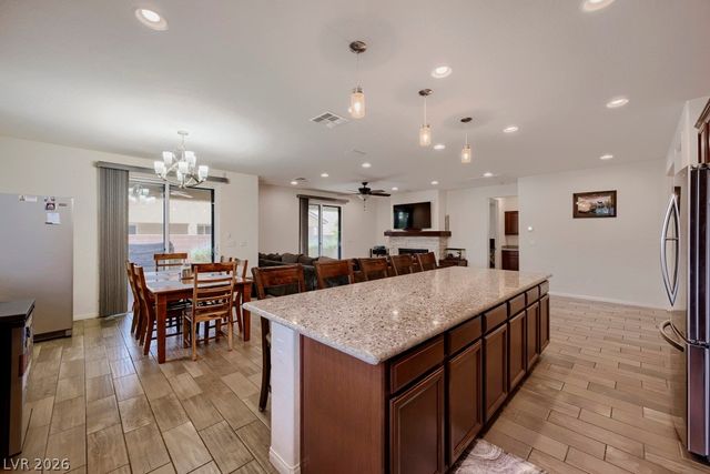 5665 Silver Cascade Avenue, Las Vegas, NV 89131