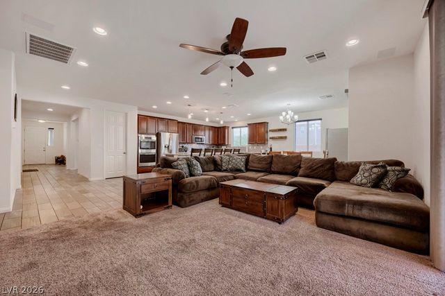 5665 Silver Cascade Avenue, Las Vegas, NV 89131