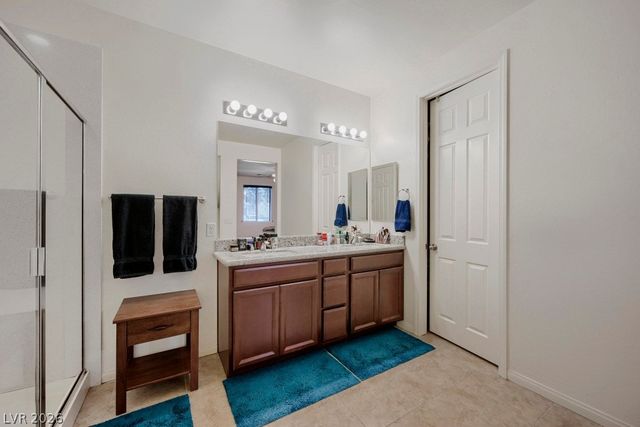 5665 Silver Cascade Avenue, Las Vegas, NV 89131