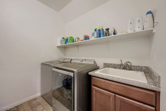 5665 Silver Cascade Avenue, Las Vegas, NV 89131