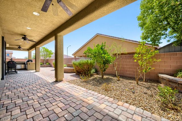 5665 Silver Cascade Avenue, Las Vegas, NV 89131