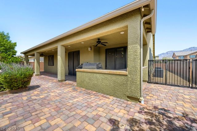 5665 Silver Cascade Avenue, Las Vegas, NV 89131