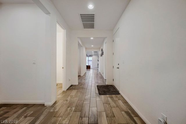 5665 Silver Cascade Avenue, Las Vegas, NV 89131