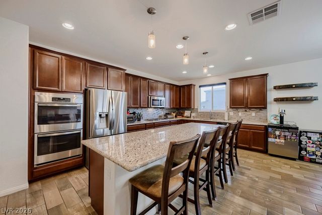 5665 Silver Cascade Avenue, Las Vegas, NV 89131