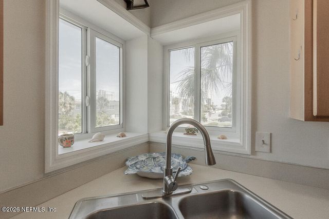 210 11TH Avenue N 208, Jacksonville Beach, FL 32250