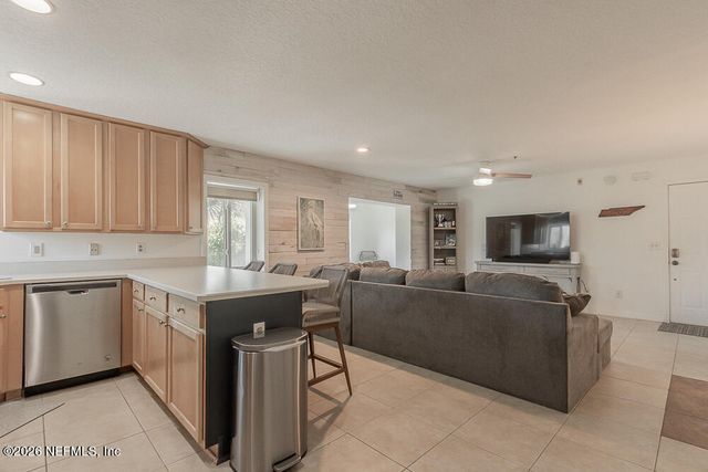 210 11TH Avenue N 208, Jacksonville Beach, FL 32250