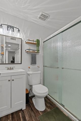 621 S Kirkwood Road 202, Kirkwood, MO 63122