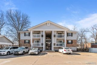 621 S Kirkwood Road 202, Kirkwood, MO 63122