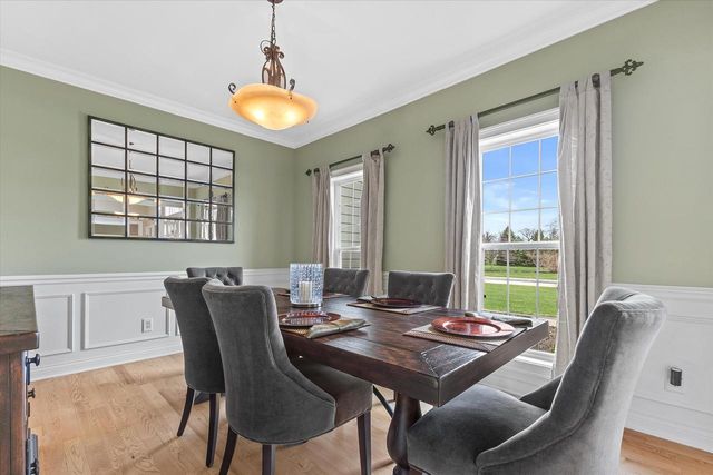 W289N6349 Blackhawk DRIVE, Hartland, WI 53029