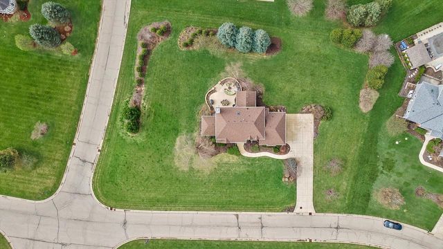 W289N6349 Blackhawk DRIVE, Hartland, WI 53029