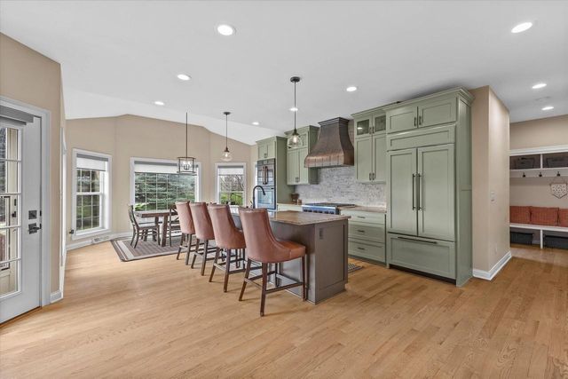 W289N6349 Blackhawk DRIVE, Hartland, WI 53029