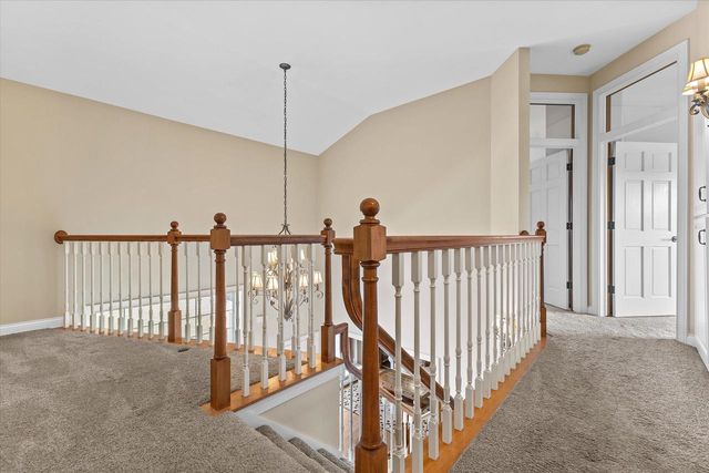 W289N6349 Blackhawk DRIVE, Hartland, WI 53029