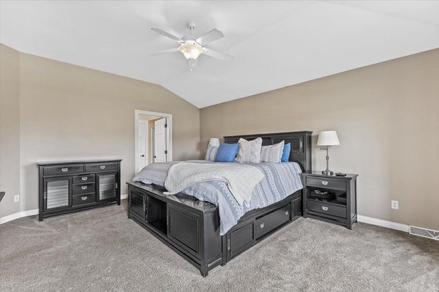 W289N6349 Blackhawk DRIVE, Hartland, WI 53029