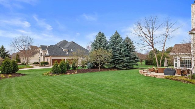 W289N6349 Blackhawk DRIVE, Hartland, WI 53029
