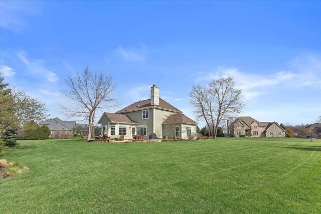 W289N6349 Blackhawk DRIVE, Hartland, WI 53029