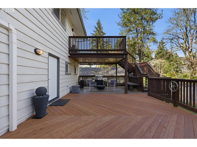 959 LEE St, Lake Oswego, OR 97034