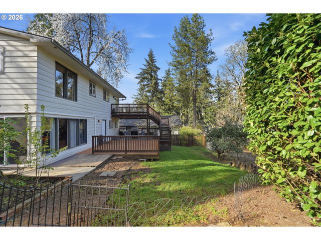 959 LEE St, Lake Oswego, OR 97034
