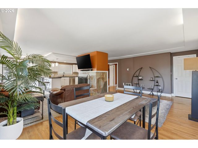 959 LEE St, Lake Oswego, OR 97034