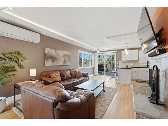 959 LEE St, Lake Oswego, OR 97034