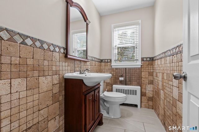 159 Ridgewood Road, West Hartford, CT 06107