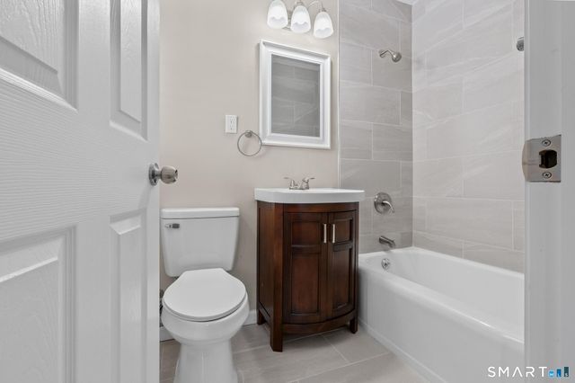 159 Ridgewood Road, West Hartford, CT 06107