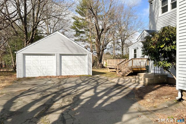 159 Ridgewood Road, West Hartford, CT 06107