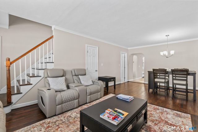 159 Ridgewood Road, West Hartford, CT 06107