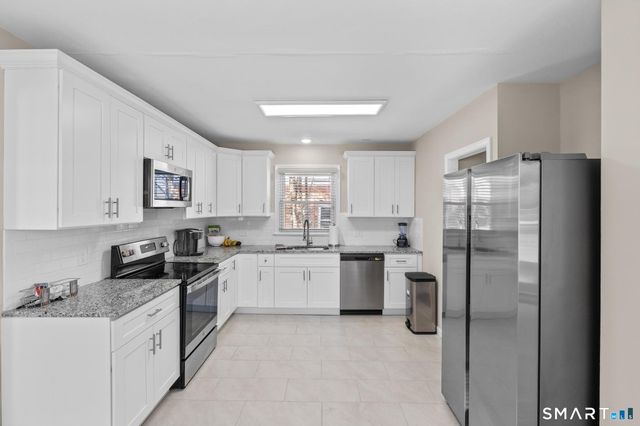 159 Ridgewood Road, West Hartford, CT 06107