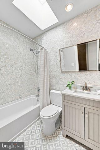309 K ST SE, Washington, DC 20003