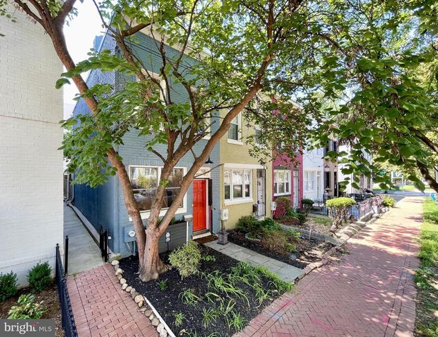 309 K ST SE, Washington, DC 20003