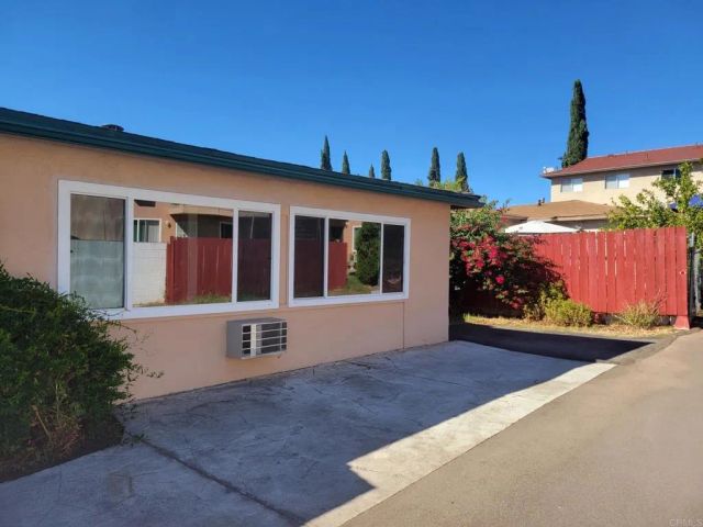1430 Peach Avenue, El Cajon, CA 92021