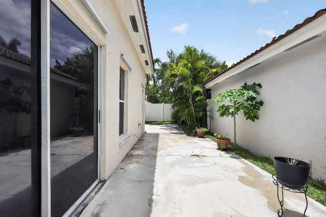 922 OPAL Terrace, Weston, FL 33326
