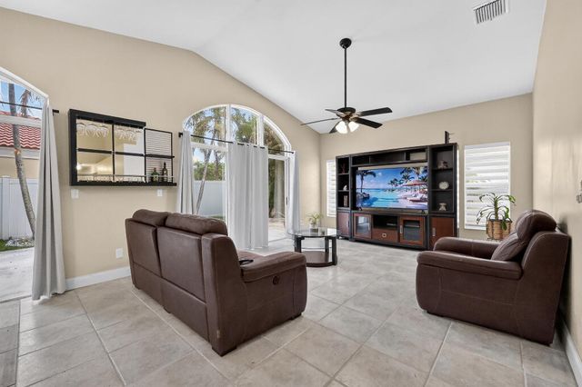 922 OPAL Terrace, Weston, FL 33326