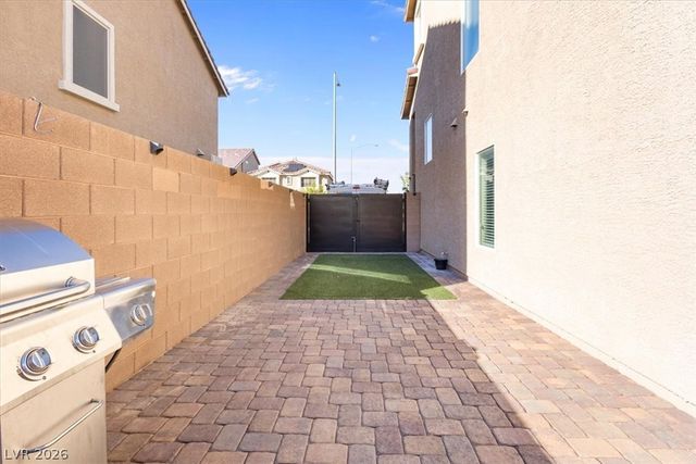 5255 Kennedy Hill Avenue, Las Vegas, NV 89139