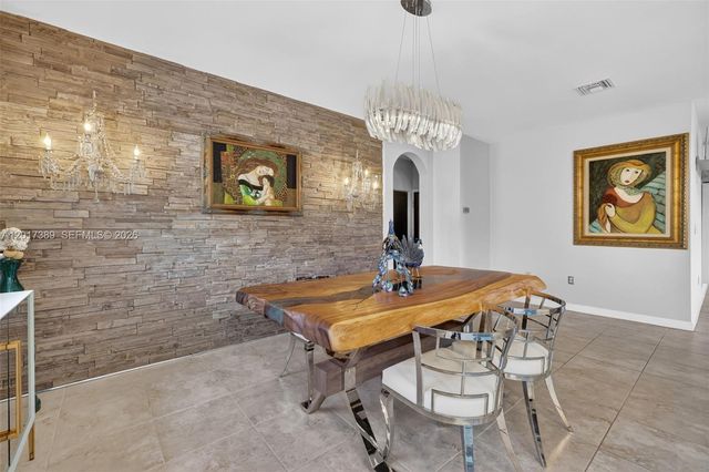 11863 SW 233rd Ter, Homestead, FL 33032