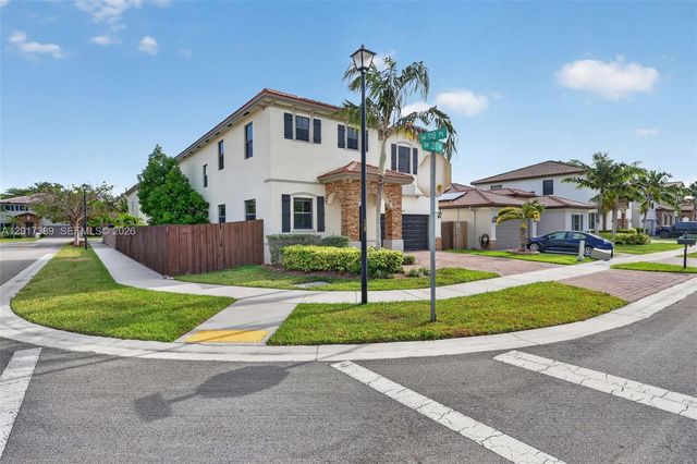 11863 SW 233rd Ter, Homestead, FL 33032