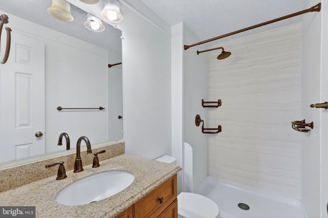 6178 MORNING GLORY RD, Alexandria, VA 22310