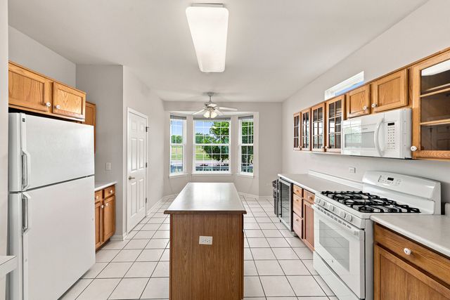 12352 Cold Springs Drive, Huntley, IL 60142
