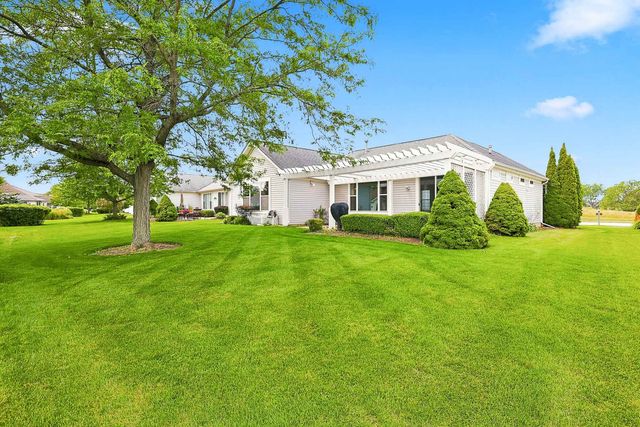 12352 Cold Springs Drive, Huntley, IL 60142
