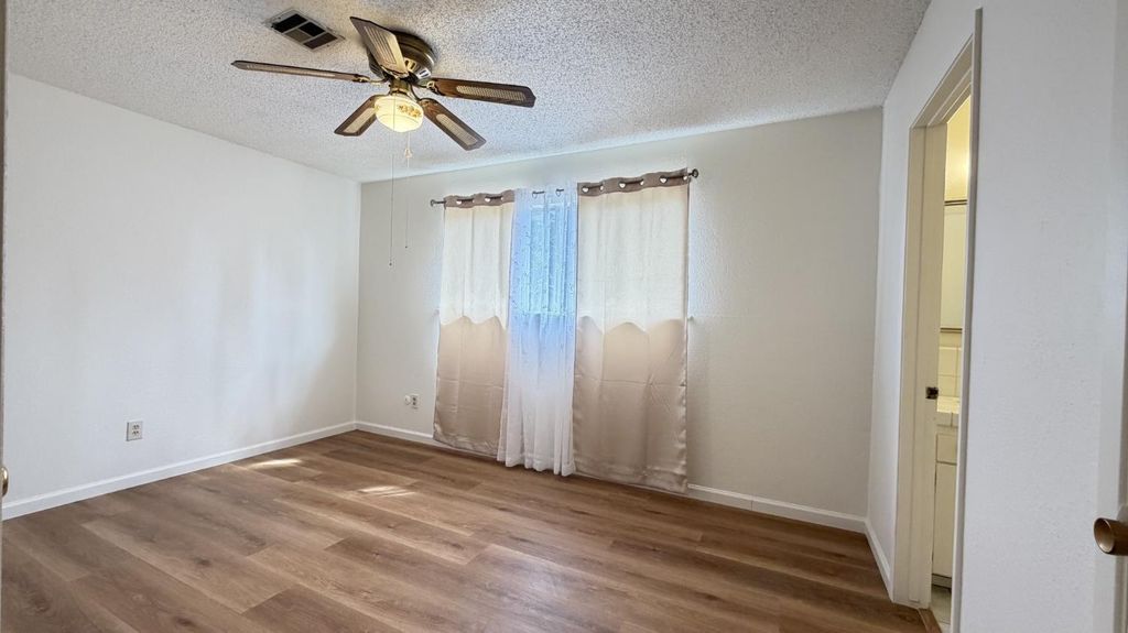 Image 21 of property listing at 2860 A Street, Selma, CA 93662