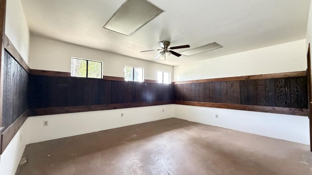Image 27 of property listing at 2860 A Street, Selma, CA 93662